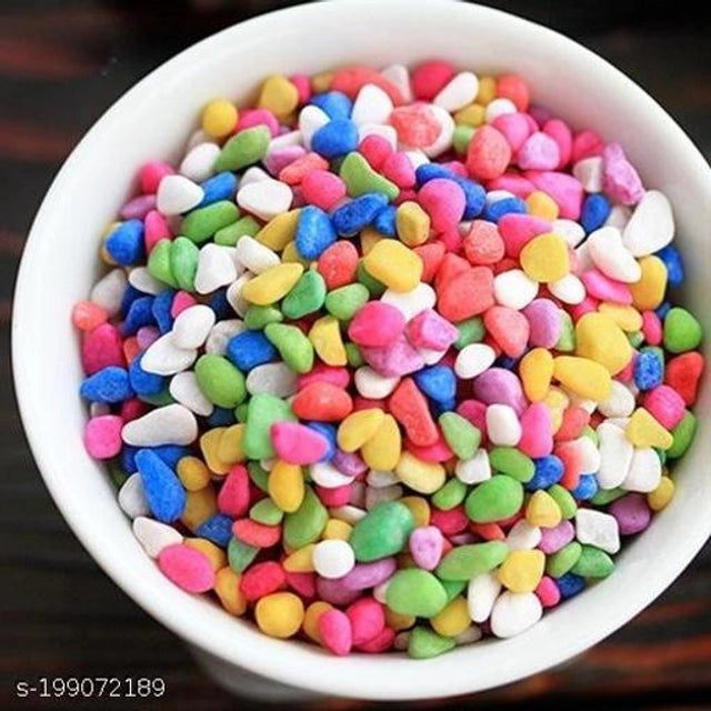 Multicolor decoration pebbles stones in a clear container, suitable for pet beds, 1000 grams of natural decorative stones.