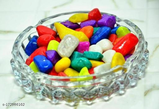 Multicolor decoration pebbles stones for pet beds, 2000g, with smooth, rounded stones in various colors for decorative and comfortable pet spaces.