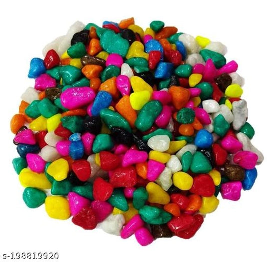 Multicolor decorative pebble stones for pet beds, 4000g, with smooth, rounded stones in various colors for aesthetic comfort.