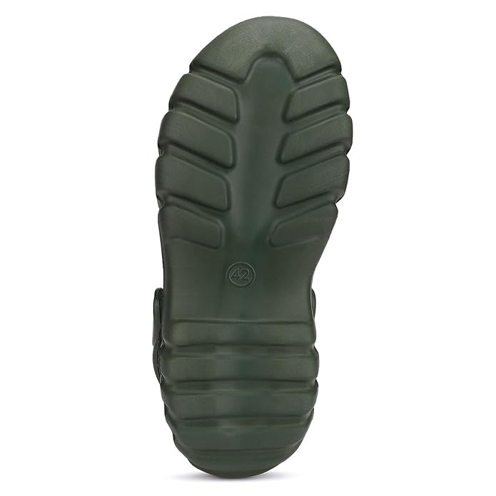 Men's olive-colored clogs from 16069, casual slip-on footwear with open back and comfortable design.