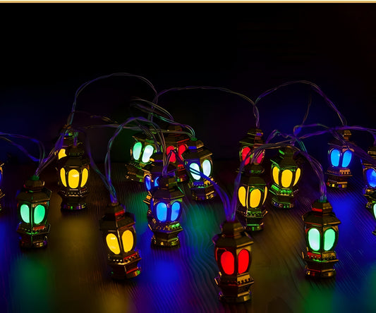 Multicolor lantern-shaped LED string lights, 14 iron lanterns, perfect for holiday, garden, and indoor home decorations.