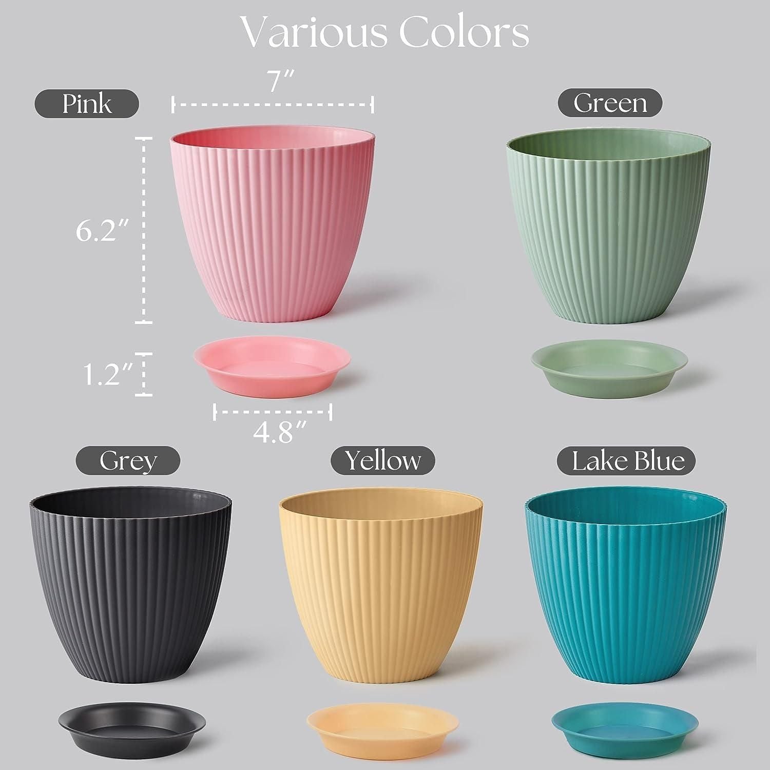 Plastic round flower pot with drainage holes and tray, ideal for indoor and outdoor plants, part of the 19378 kitchen tool set.