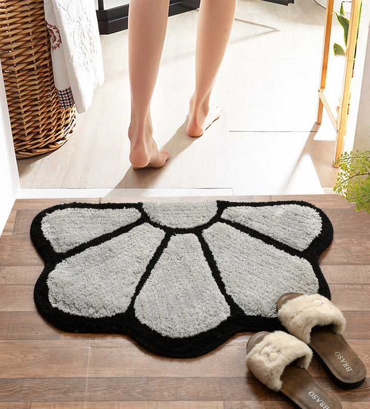 Supersoft anti-skid microfiber doormat in 45x70cm, featuring non-slip backing and plush surface for indoor use.