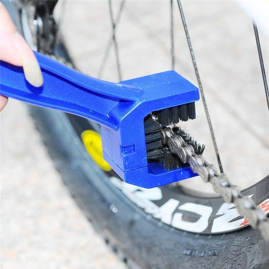 18057 multi-purpose bike chain cleaner brush with soft, long bristles for quick cycle and motorcycle chain cleaning.