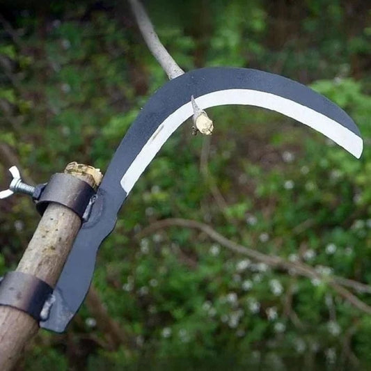 Portable grass sickle cutter head for gardening tools, featuring sharp blades and durable construction.
