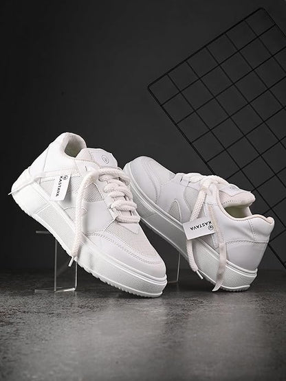 White Kastava men's sports shoes with casual design, featuring sporty laces and cushioned soles for comfortable everyday wear