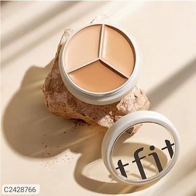 Full Cover Up Pro Concealer Palette by 18304 featuring beige foundation shades for even skin tone concealment.