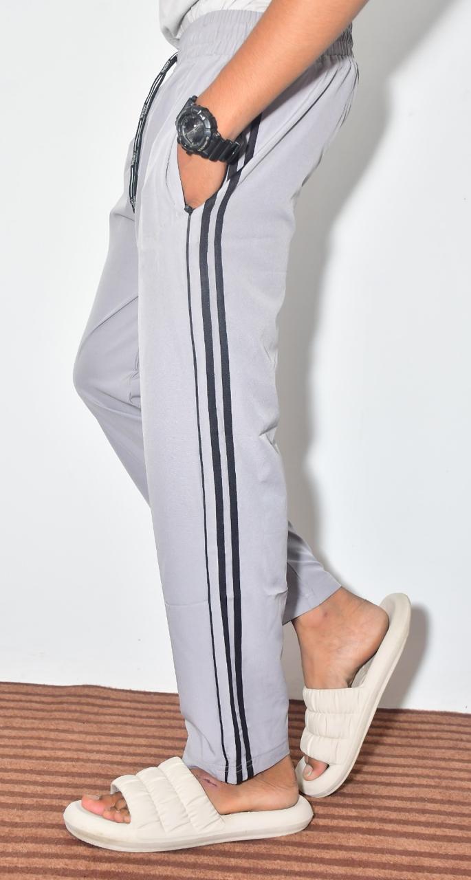 Multicolor men's summer jogger pants with zipper pocket, plain design, made by 18359, featuring comfortable trackpants style.