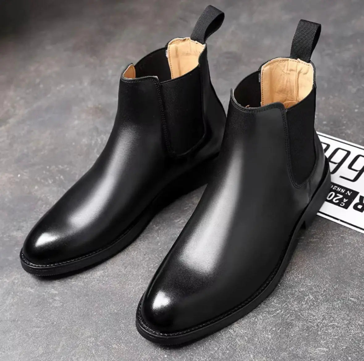 Men's casual synthetic boots from 18644, featuring a sleek design and comfortable fit, suitable for everyday casual wear.