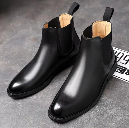 Men's casual synthetic boots from 18644, featuring a sleek design and comfortable fit, suitable for everyday casual wear.
