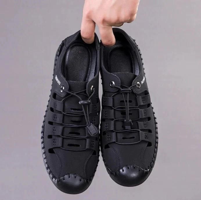 Men's stylish casual shoes in a sleek design, featuring a comfortable fit and versatile look, from brand 18644.