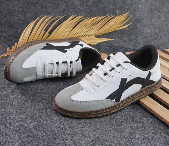 Multicolor men's casual sports shoes by 1889, comfortable running and walking shoes for boys and men.