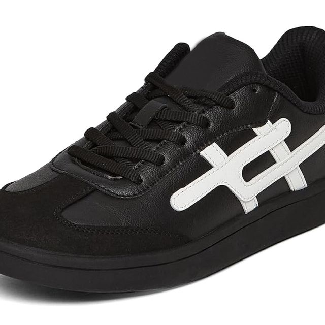 Multicolor men's casual shoes by 1889, designed for sports running and everyday comfort for boys and men.