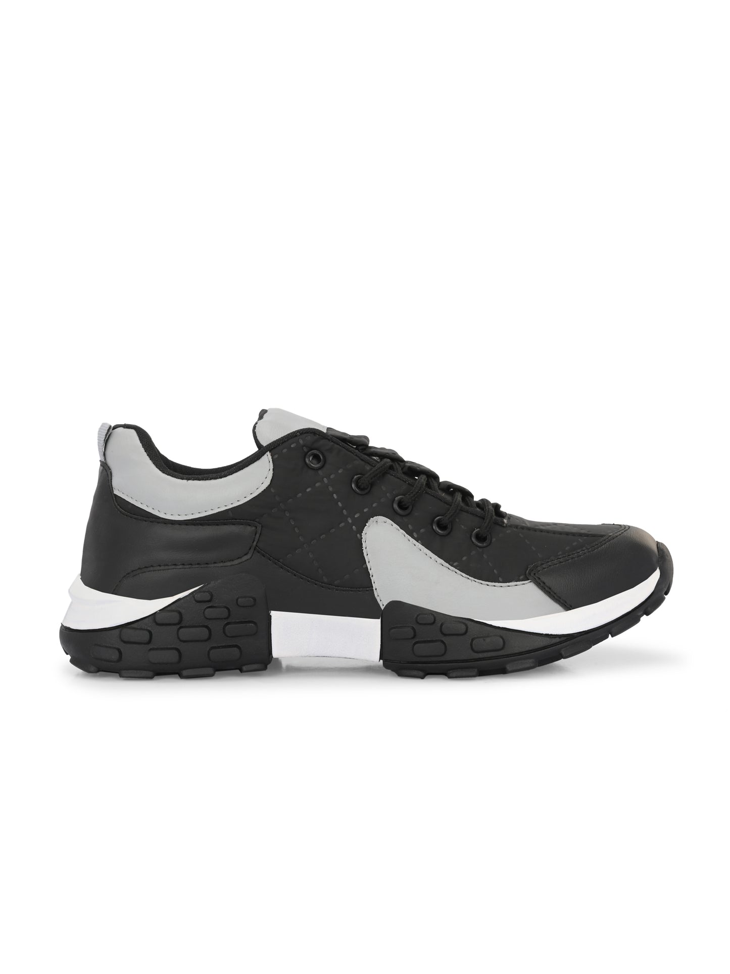 Black men's casual sneaker from brand 18894, showing a comfortable slip-on shoe with a sleek design and rubber sole.