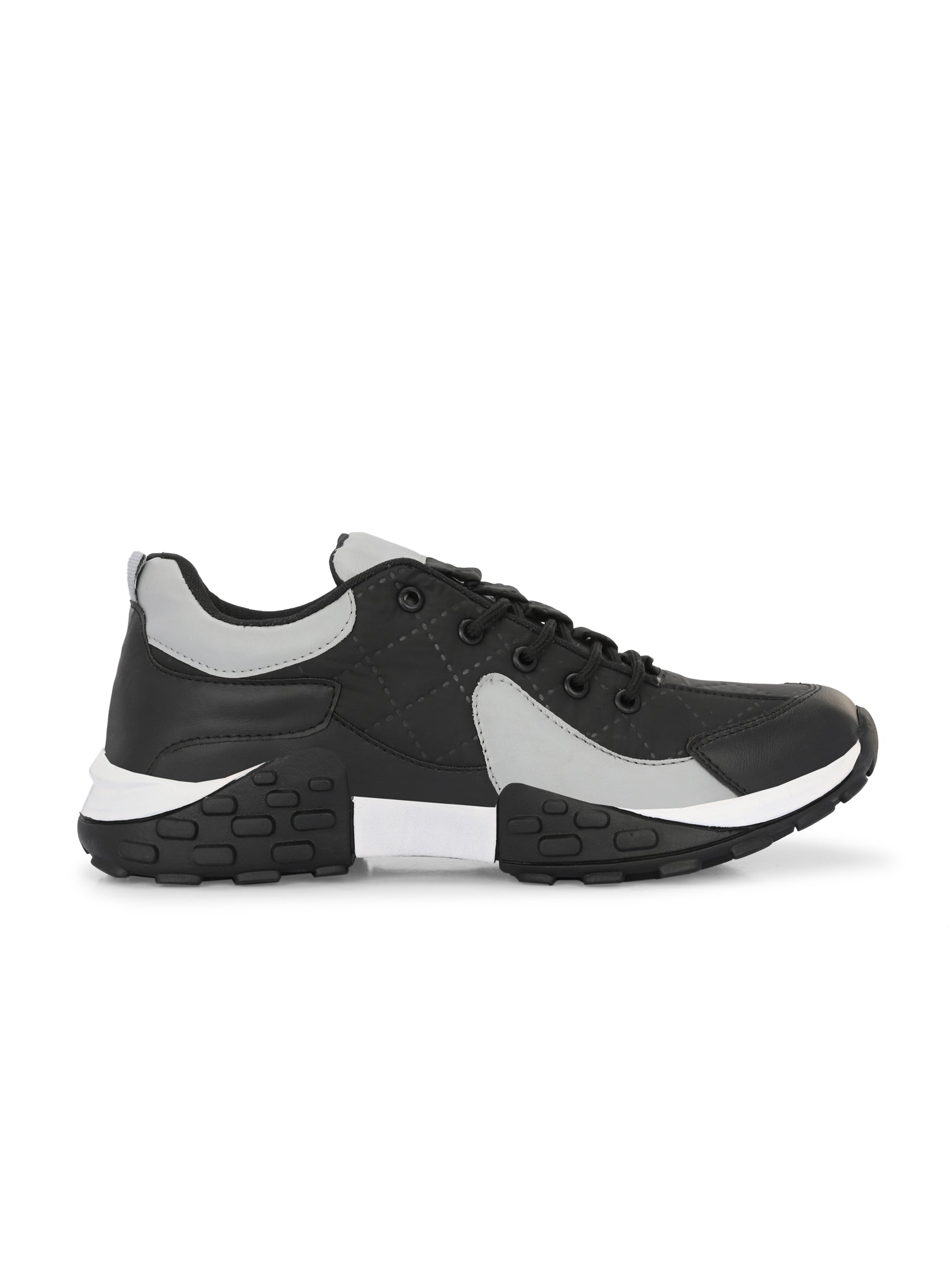 Black men's casual sneaker from brand 18894, showing a comfortable slip-on shoe with a sleek design and rubber sole.