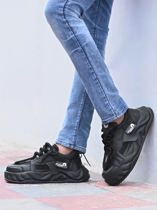 Black men's sport shoes by 18894, featuring athletic design and breathable material for active wear.