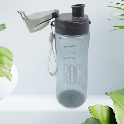 Wukusy 18oz plastic water bottle with carry case, leak-proof, BPA-free, ideal for travel, gym, children, and daily hydration.