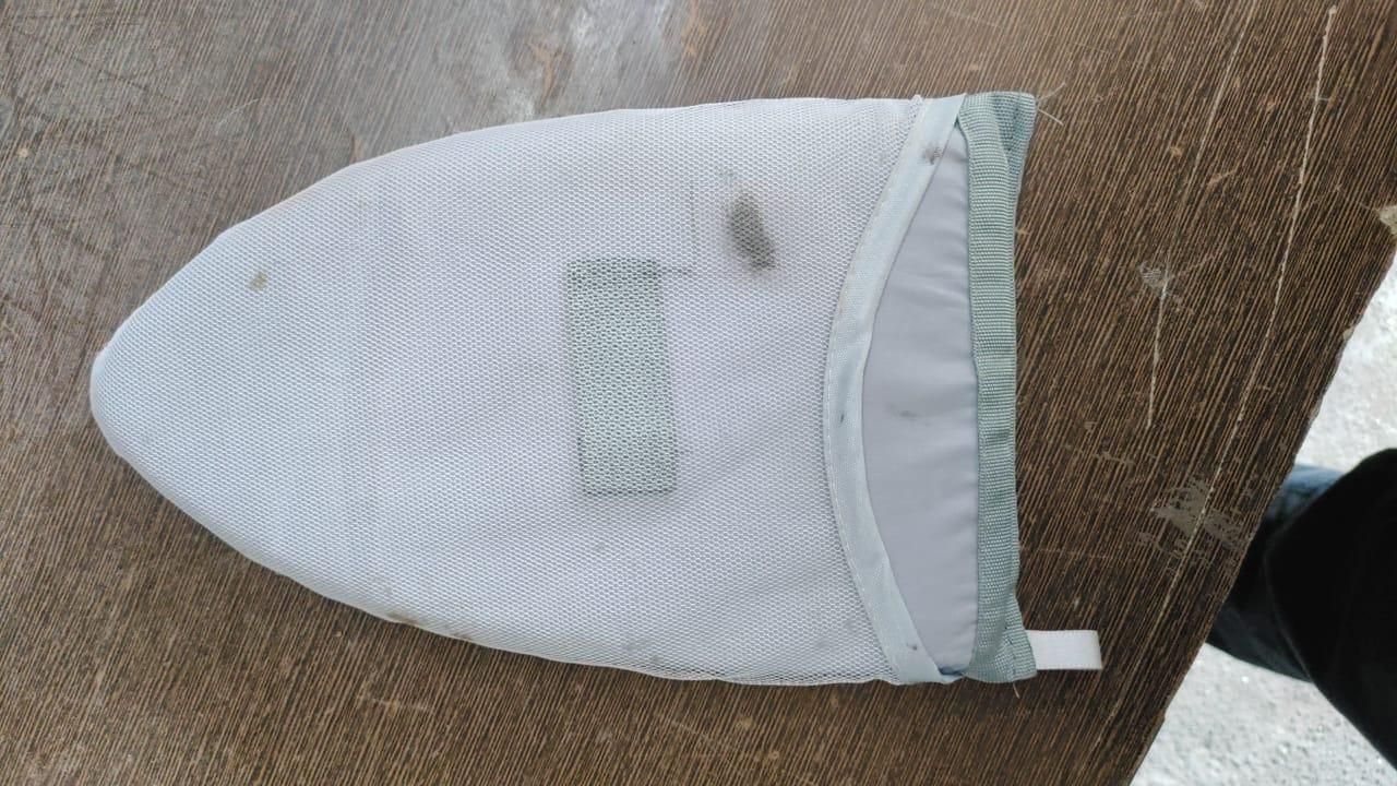 Pair of garment steamer ironing gloves from 19378 kitchen tool set, designed for safe handling during steaming and ironing tasks.