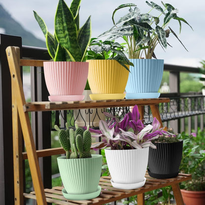 Plastic round flower pot with drainage holes and tray, ideal for indoor and outdoor plants, from 19378 kitchen tool set.