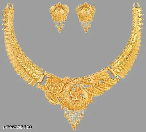 Gold women's jewelry set featuring earrings and necklace from 19670 New Tready collection, elegantly displayed.