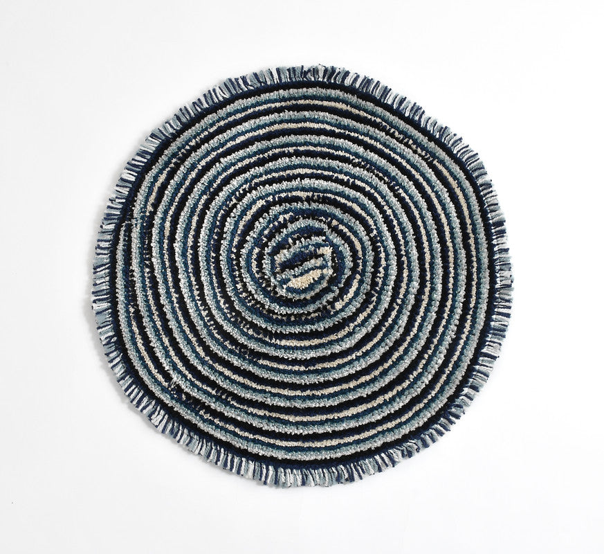 Blue microfiber doormats with anti-skid backing, washable, 40x60cm, pack of 2, soft and durable bathmat or door mat set.