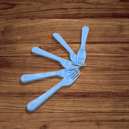 Set of five Wukusy heavy-duty plastic forks for parties, kitchen, or travel use, featuring durable, reusable design.