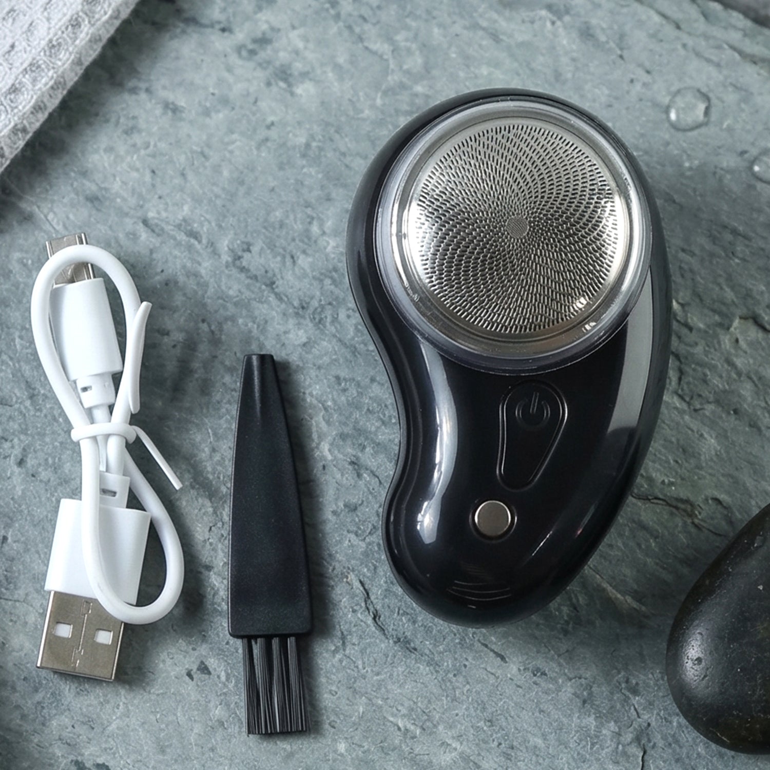 Wukusy portable electric mini shaver and beard trimmer set with compact design and rechargeable battery, suitable for grooming on the go.