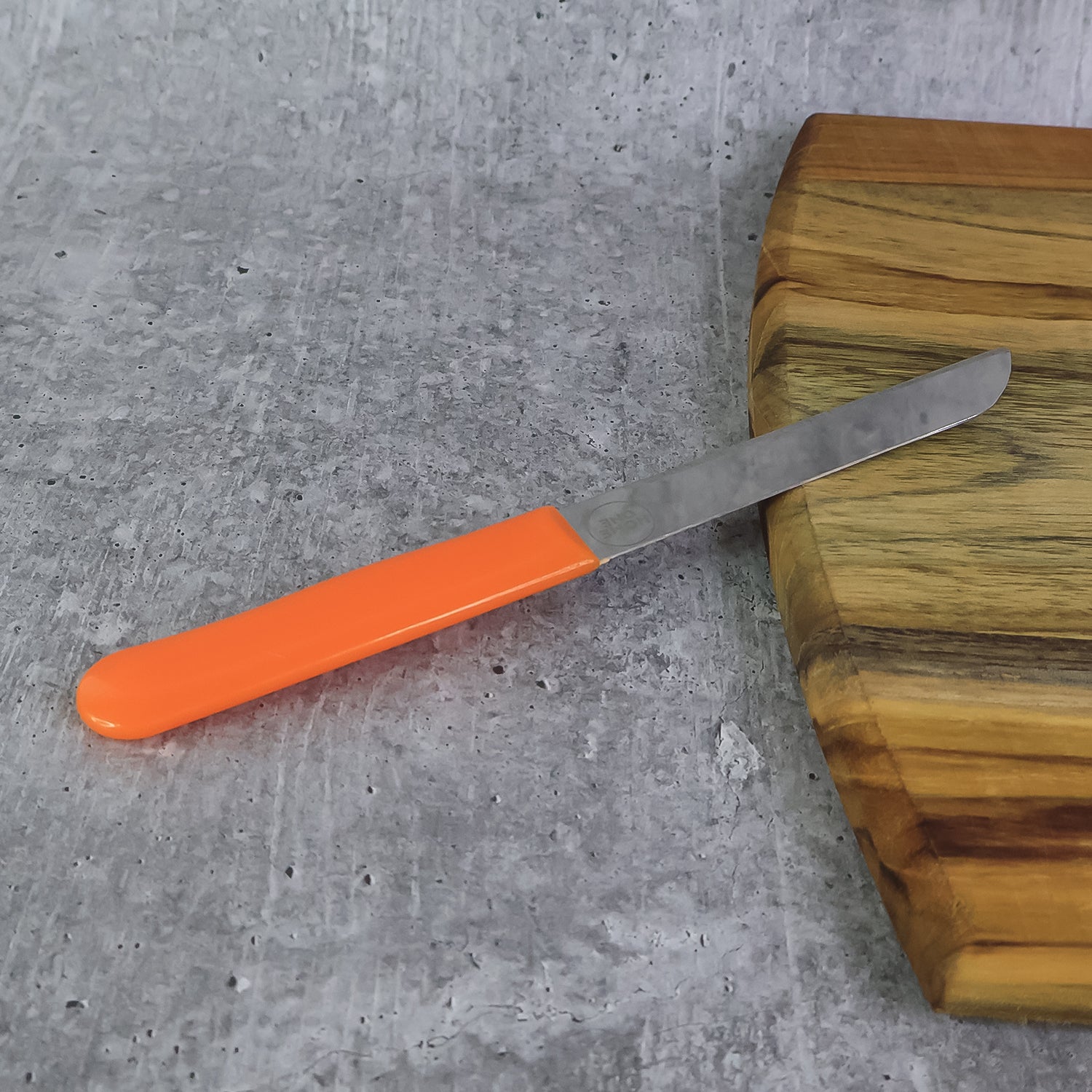 Wukusy premium stainless steel handle plain knife for home and kitchen use, showcasing a sleek, durable design.