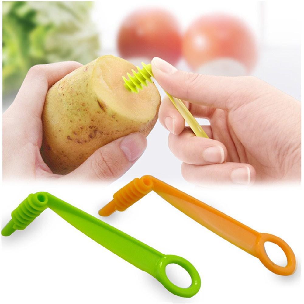 Wukusy 2013 kitchen plastic vegetable spiral cutter with spiral knife for slicing and spiralizing vegetables.