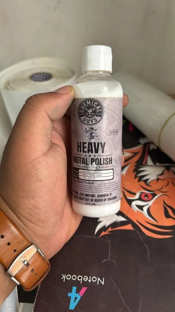 21334 metal polish bottle for car brushes and dusters, 100ml container with label, ideal for polishing vehicle surfaces.