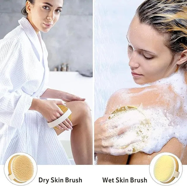 Wood bath brush with handle and soft nylon mesh for men and women, ideal for body scrubbing and back cleaning.