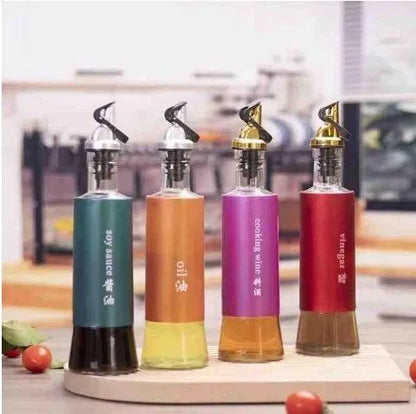Automatic oil dispenser bottle with lid, 22927 brand, designed for easy pouring and closing, perfect for kitchen use.