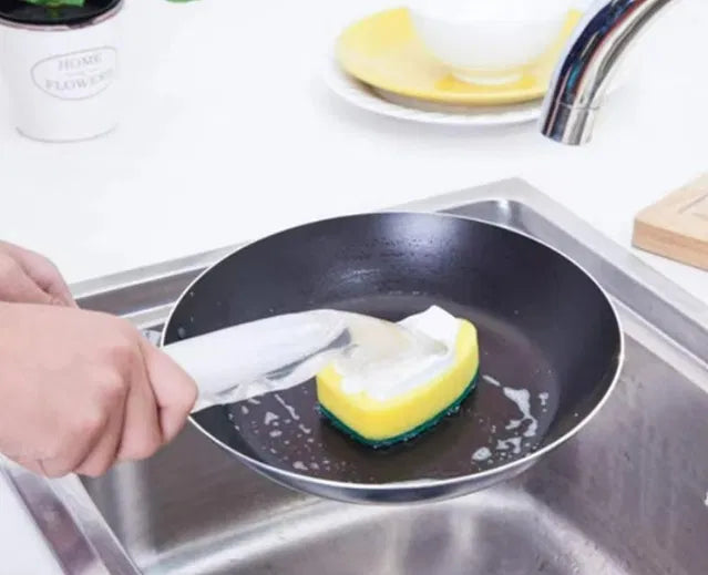Refillable liquid sponge and brush set from 22927, featuring cleaning sponges and brushes for versatile scrubbing tasks.