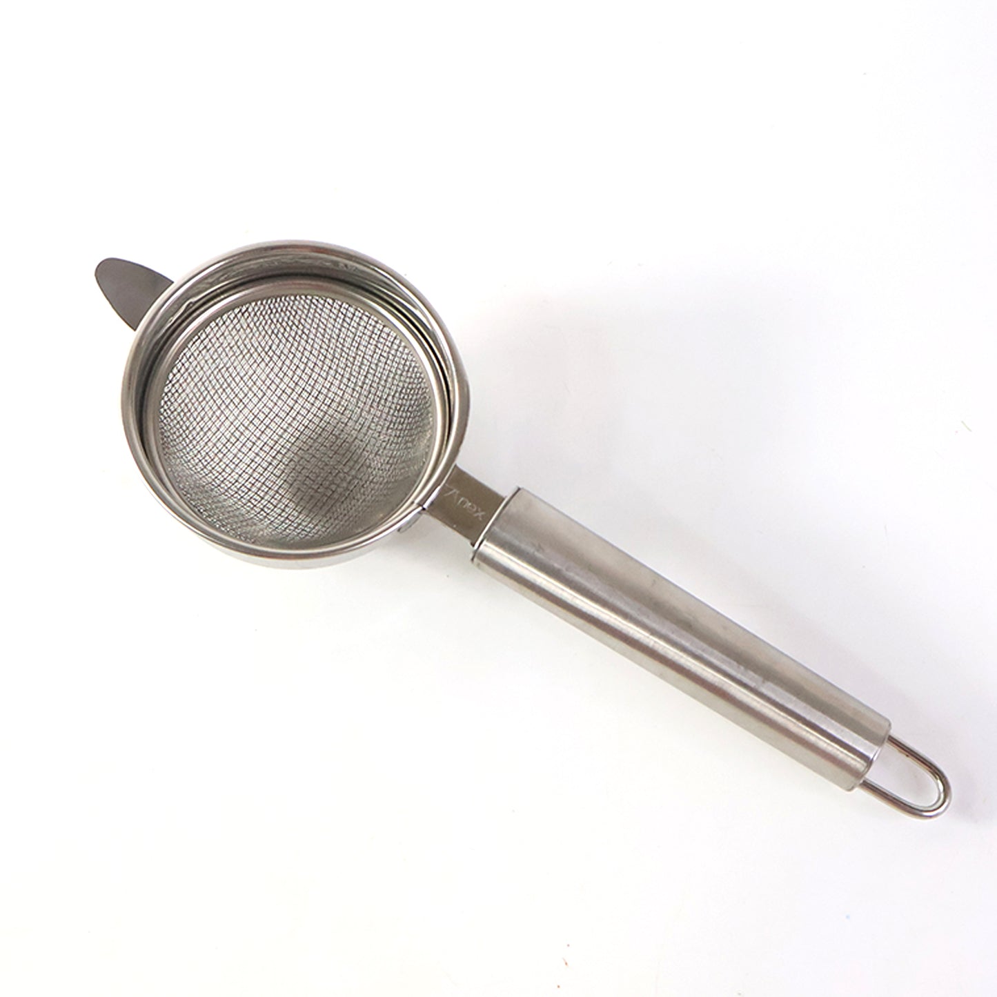 Wukusy Supermom Medium Euro Mesh Strainer for kitchen, with fine mesh for draining and sifting, suitable for home cooking tasks.