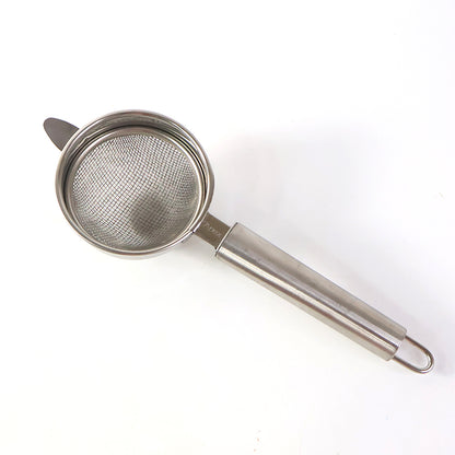 Wukusy Supermom Medium Euro Mesh Strainer for kitchen, with fine mesh for draining and sifting, suitable for home cooking tasks.