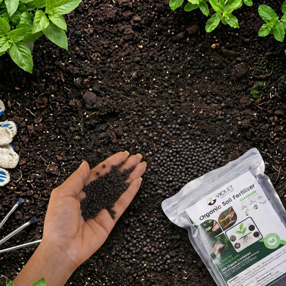 Black organic soil fertilizer from Wukusy for home gardening, 1 kg bag showing rich, dark soil with organic nutrients