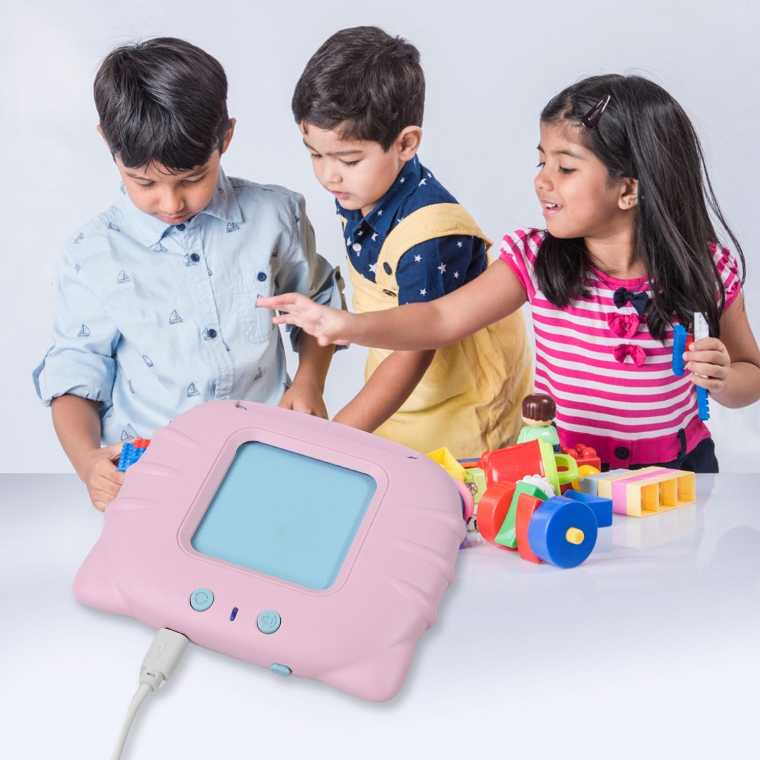 Wukusy preschool learning toys flash cards for kids, featuring colorful images and English words to support early language development.