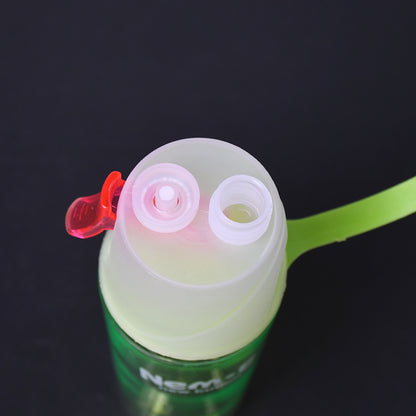 Wukusy 7451 BPA-free 600ml spray water bottle for sports, cycling, running, yoga, hiking, and outdoor activities.