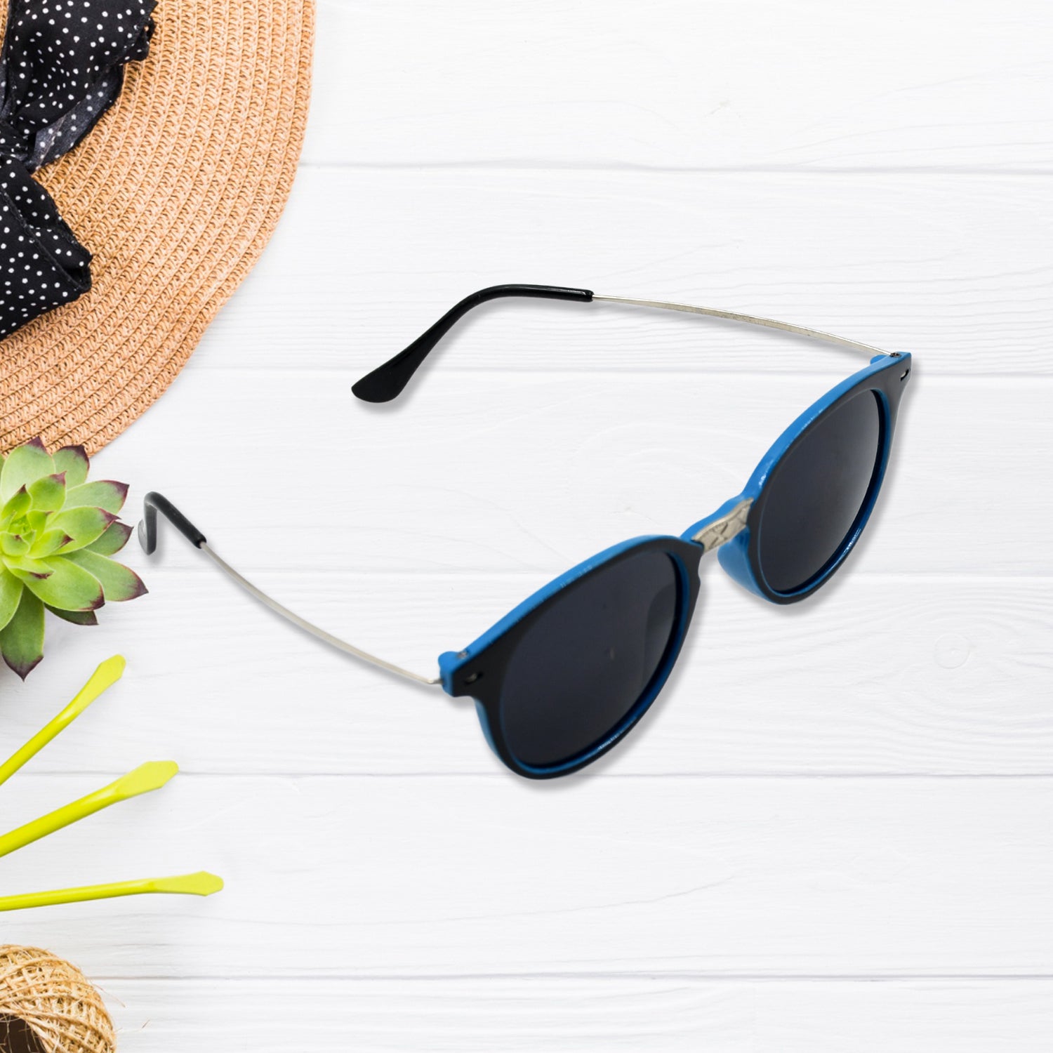 Wukusy 7756 UV protected round fashion sunglasses for men and women, lightweight and classic design.