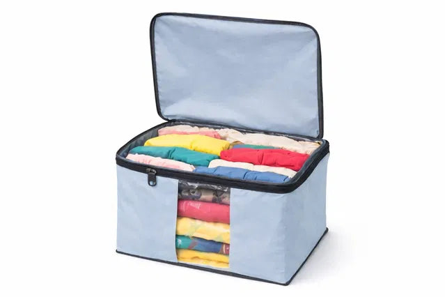 Set of 6 Sarres cleansing cloths and wipes in a pack, ideal for gentle skin cleansing and personal hygiene.