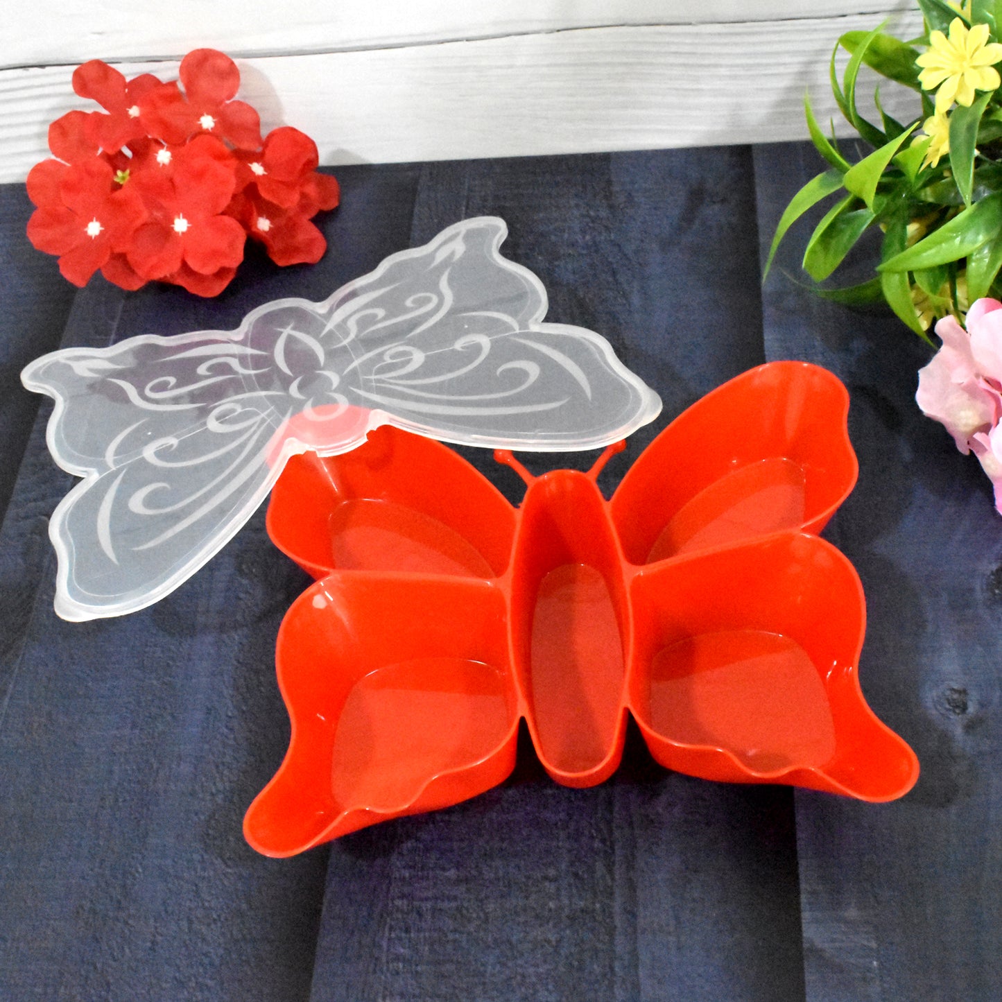 Wukusy 5-compartment butterfly plastic tray for home and kitchen storage, with five spacious sections for organizing small items.