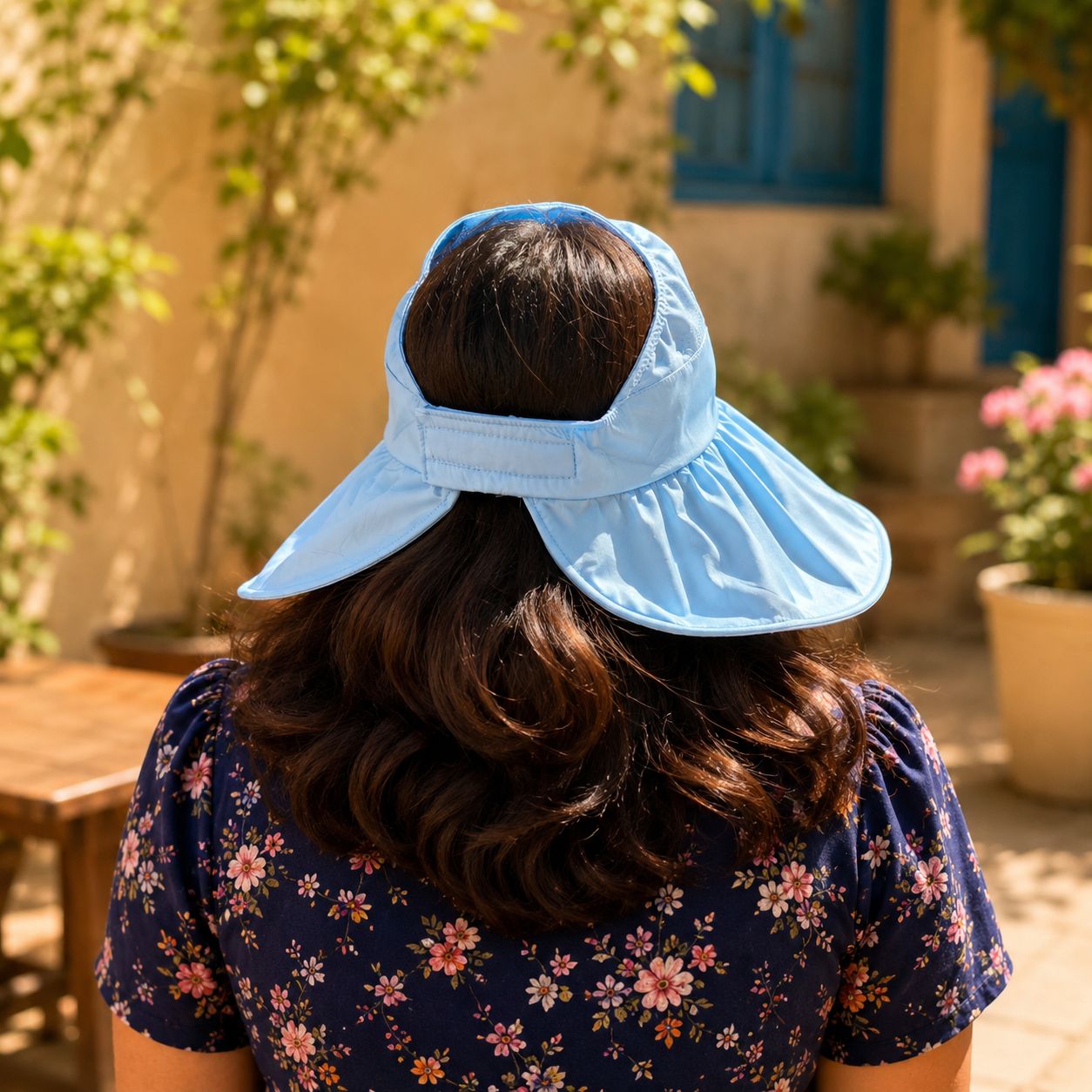 Wukusy women's wide brim sun protection hat with open top and mesh design in random color, outdoor sunshade accessory