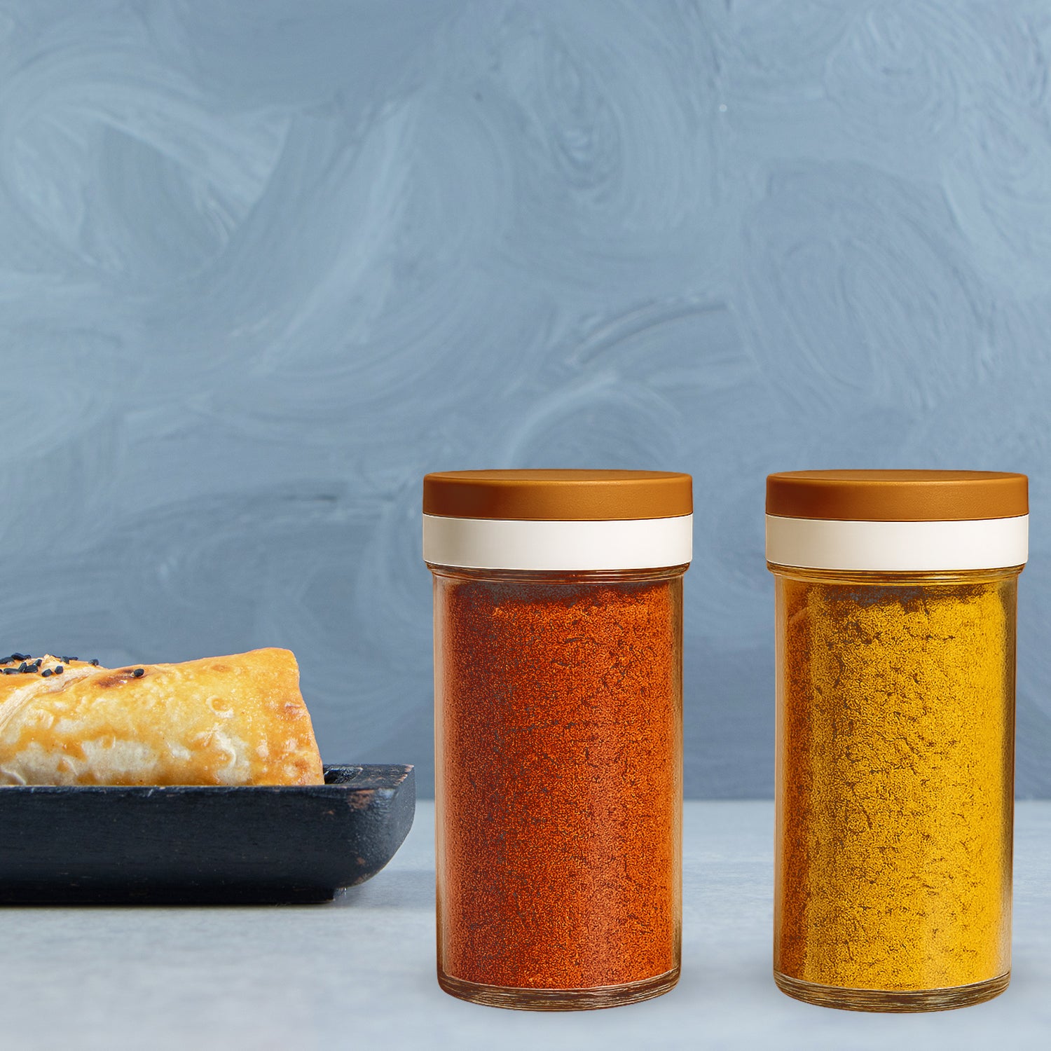 Wukusy Ganesh Airtight transparent kitchen storage container jars set, 2-piece, with secure lids for pantry organization.