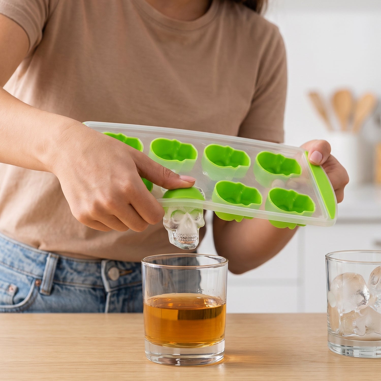 Wukusy plastic ice cube tray with 8 skull-shaped molds and lid, perfect for making freezer ice cubes in a fun skull design