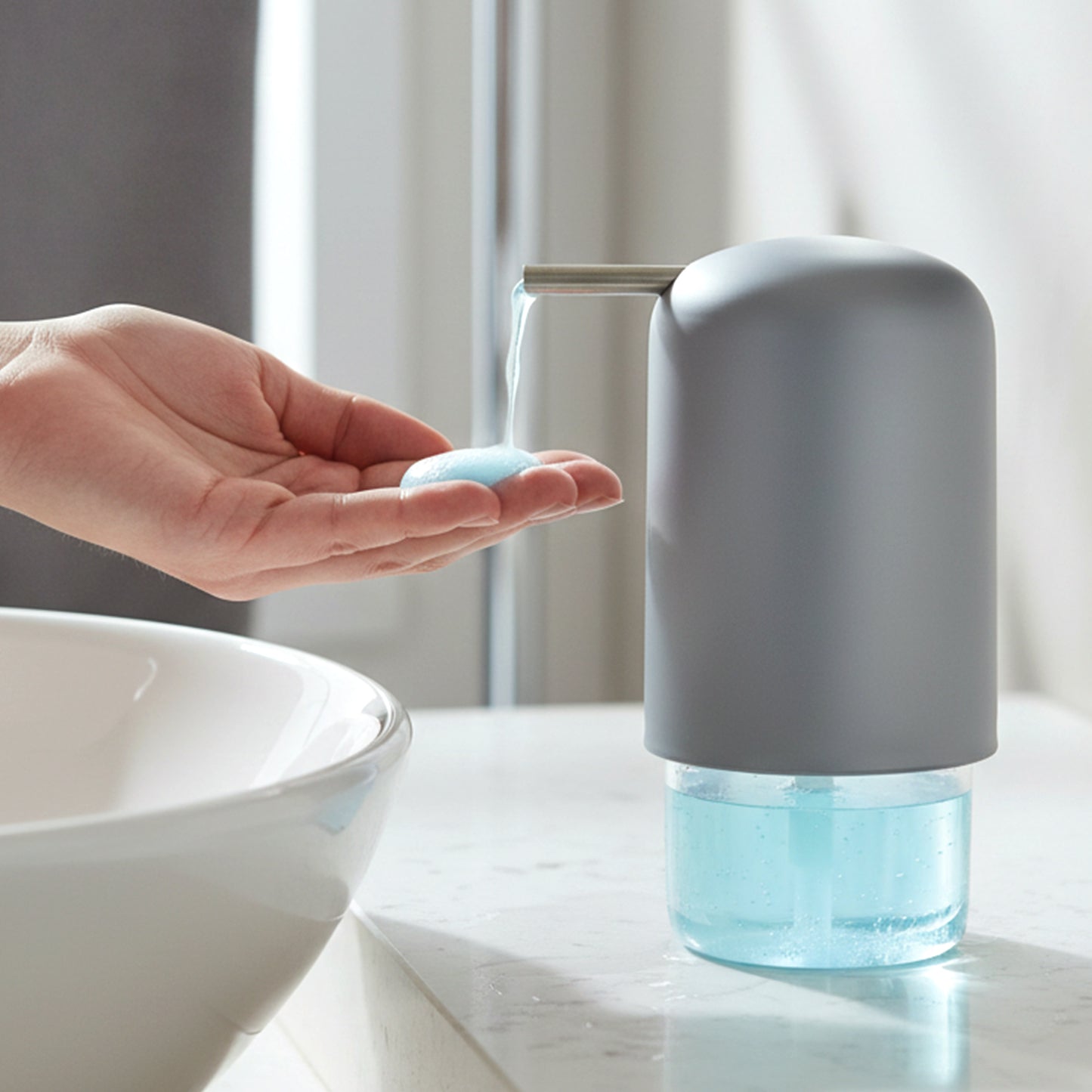 Wukusy Penguin liquid soap dispenser pump bottle with a cute penguin design, made of clear plastic for kitchen or bathroom use.