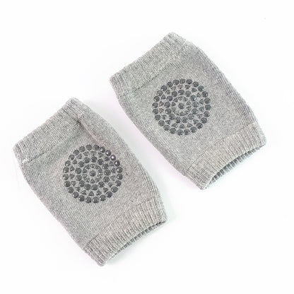Light grey toddler wool knit leg warmer with knee guard from Wukusy, designed for baby care and warmth.