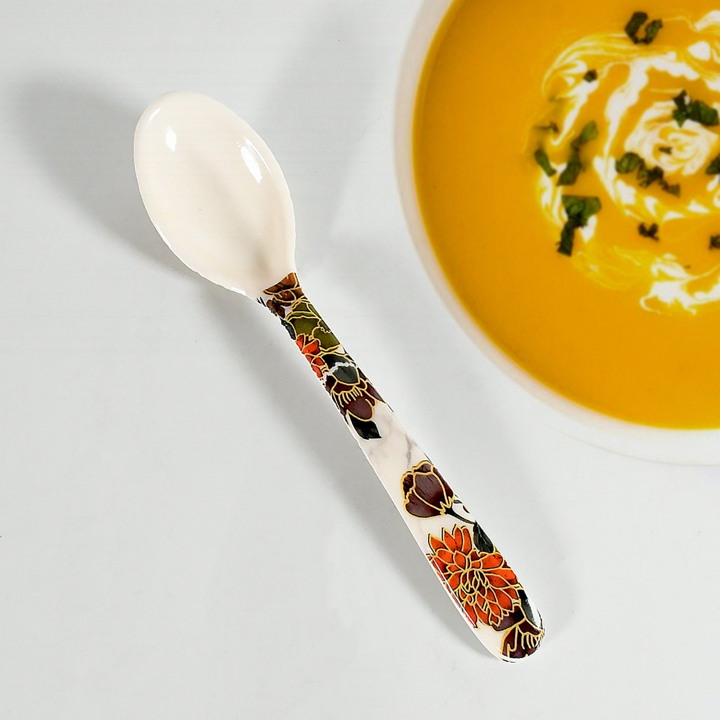 Dream high-quality plastic dinner set by Wukusy with flower design, includes 6 plates, bowls, and serving spoons, microwave and dishwasher safe.