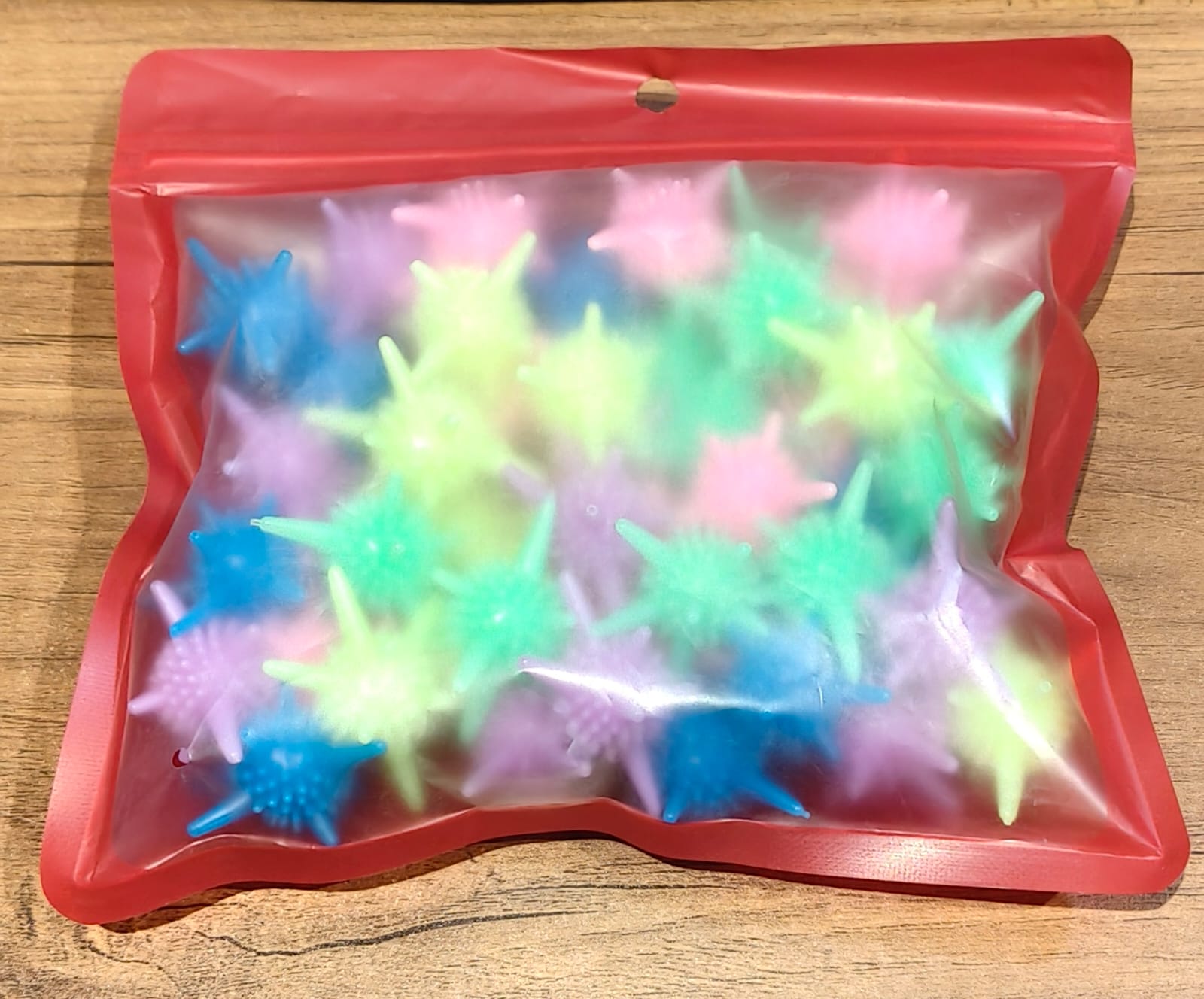 Set of 50 Wukusy reusable laundry washing balls in mixed colors for eco-friendly home laundry improvement.