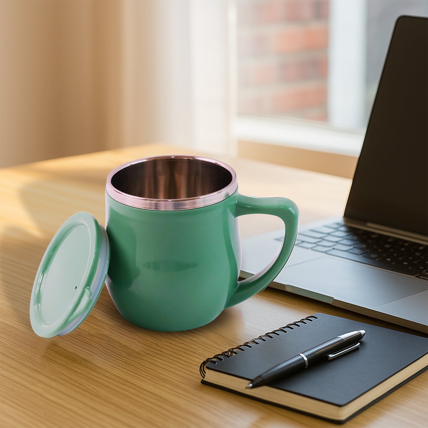 Wukusy Apex double-wall desk mug, 200ml, made of ceramic, with a sleek modern design for home and kitchen use.