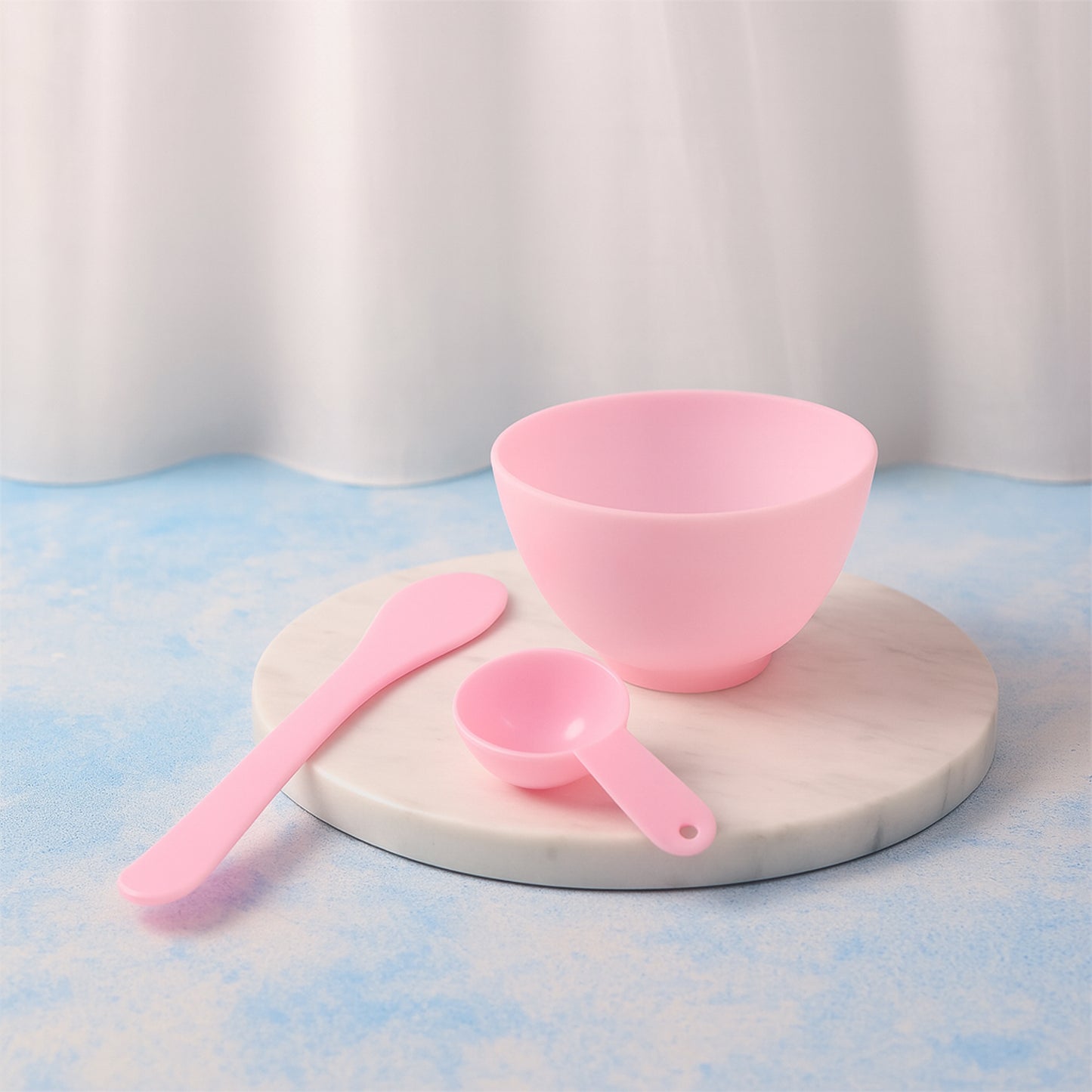 Wukusy 3-piece facial mask mixing bowl set with ceramic bowls and spatulas for skincare application and mask preparation.